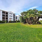 Les Balcons De L'atlantique-16 By Interhome Appartement